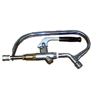 Walters Lever Control Gun with Swivel Outlet 3183